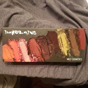 Melt cosmetics Impulsive pressed pigments